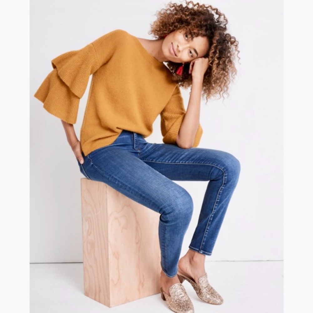 Maxwell Tier sleeve sweater, gold, XS